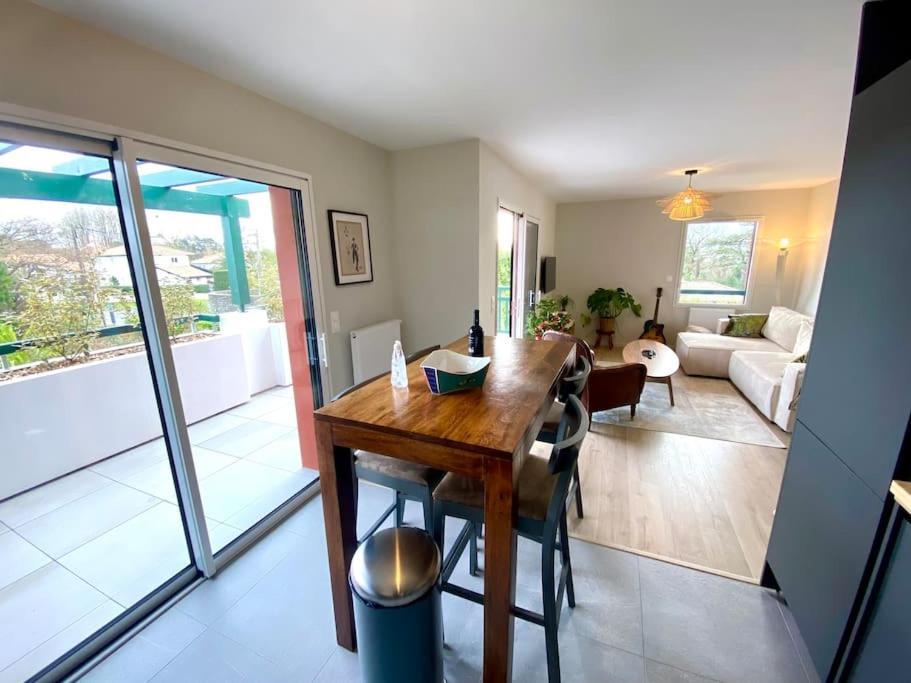 Superbe Appartement, Grande Terrasse Vue Mer Et Montagne Saint-Jean-de-Luz Esterno foto